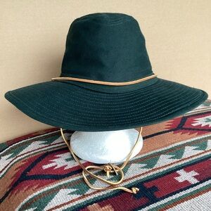 Vintage Schuman Sullivan of New Haven wide brim outdoor hat large made in USA